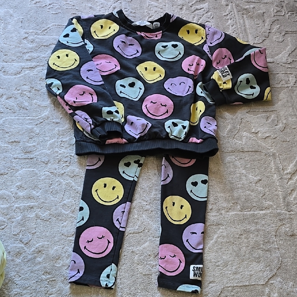 Smiley Face Kids' Sweatshirt and Pants Set